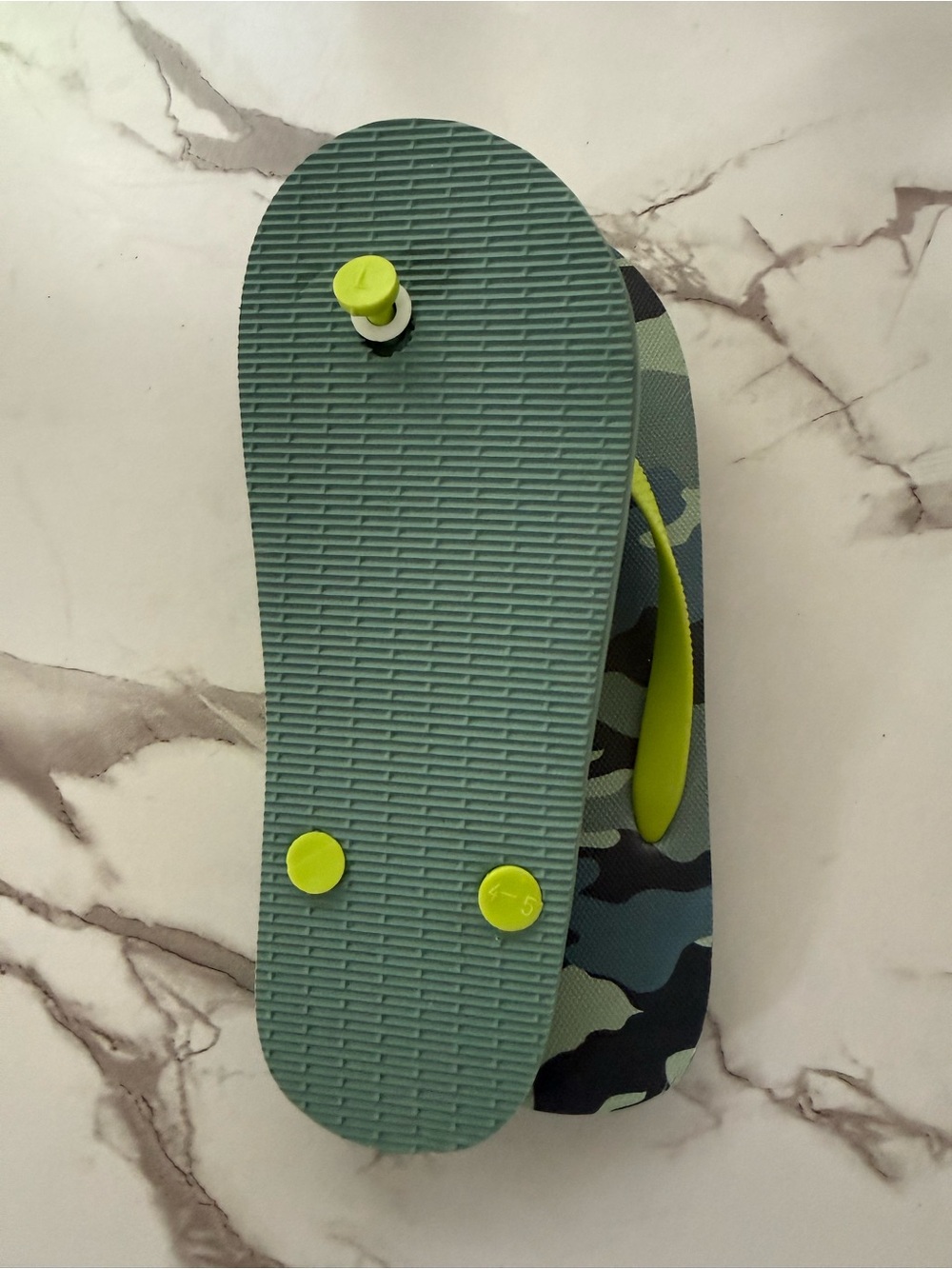 & Other Stories Green Camouflage Kids Flip Flops with Lime Straps